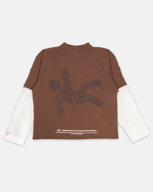 Camiseta de manga larga SuperBoy en color marrón, diseñada por Mi tienda, vista desde atrás mostrando el color y el estilo del producto