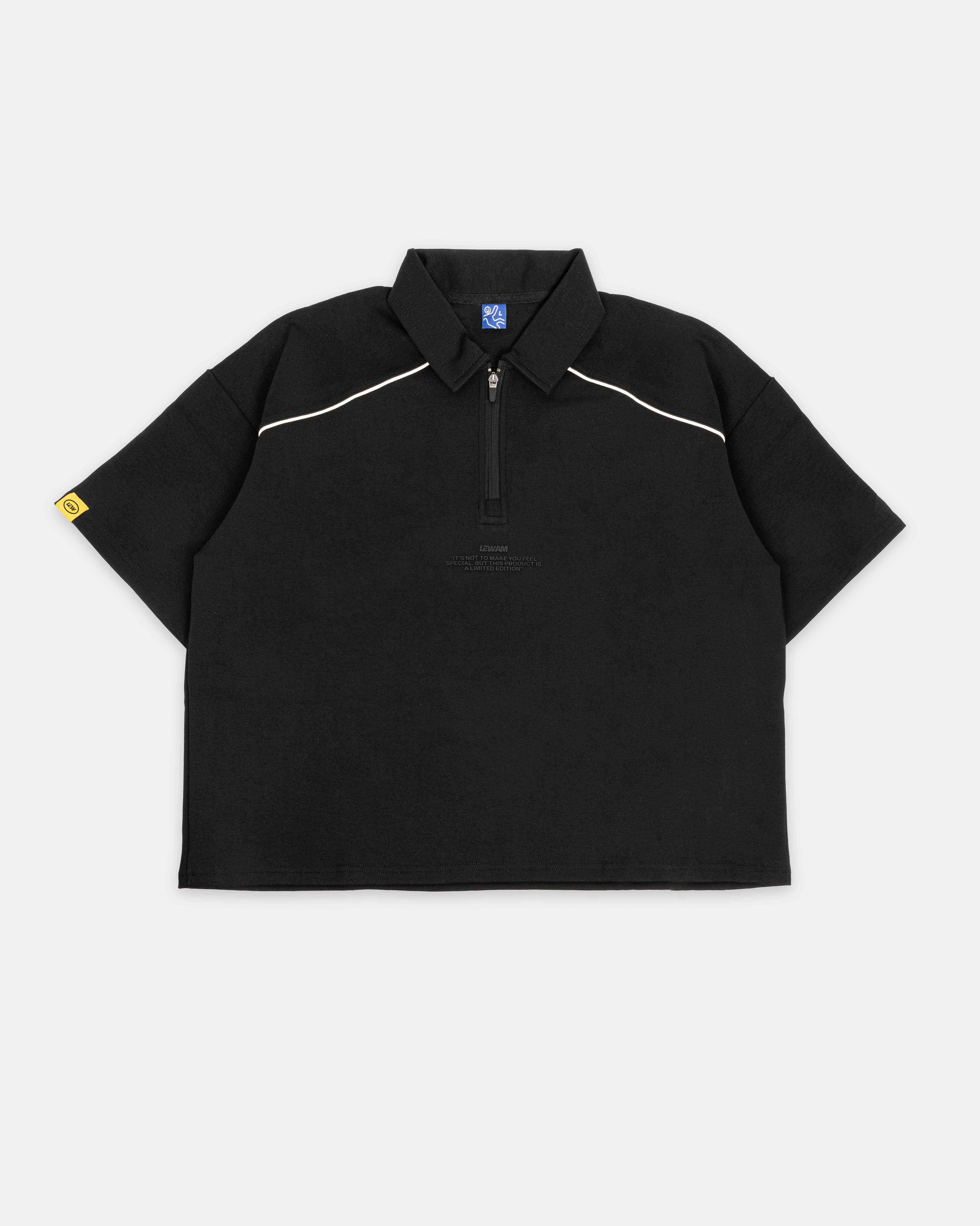 Camisa Reborn Zip en negro de Mi tienda, vista frontal mostrando cierre y diseño ajustado.